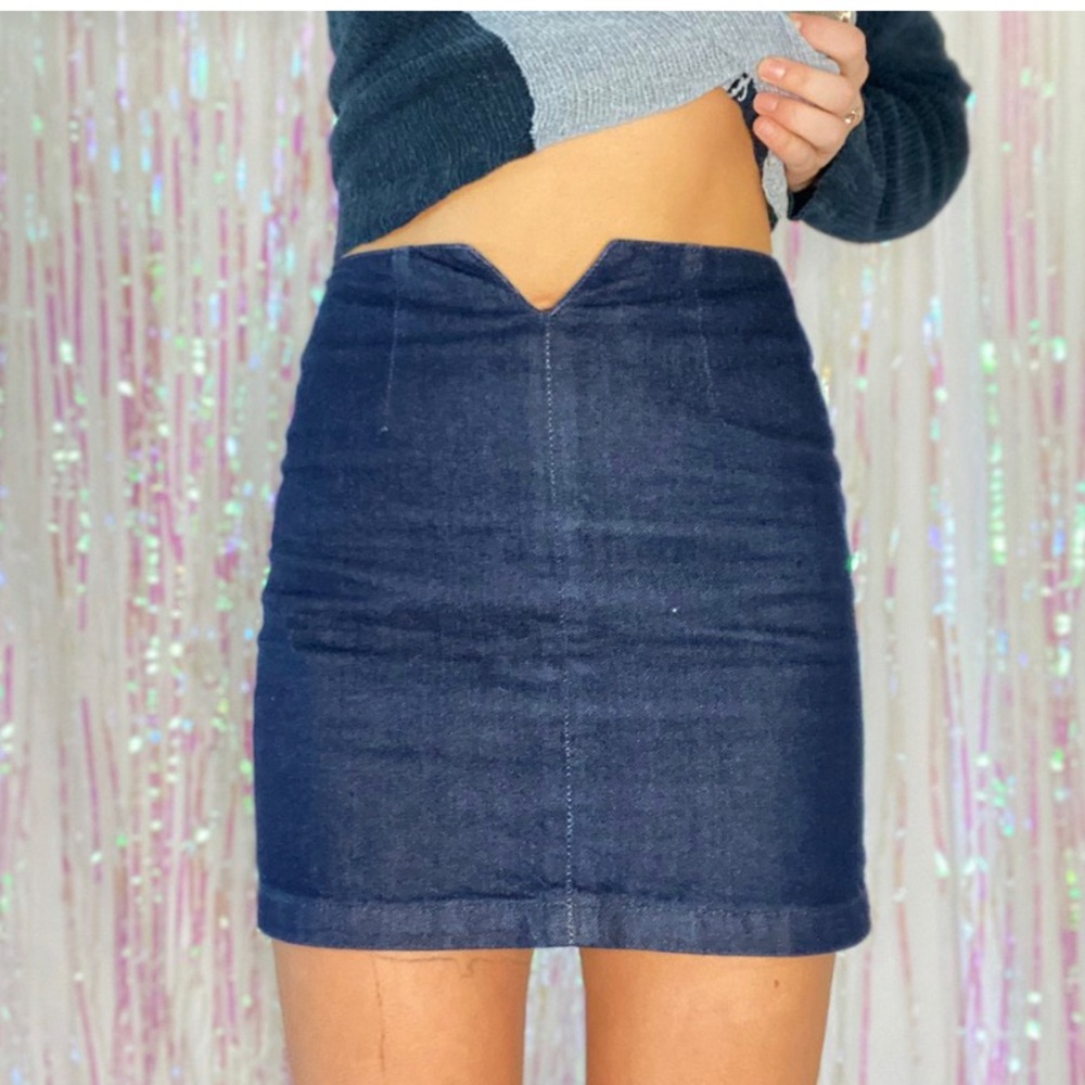 perfect dark wash bodycon denim mini skirt